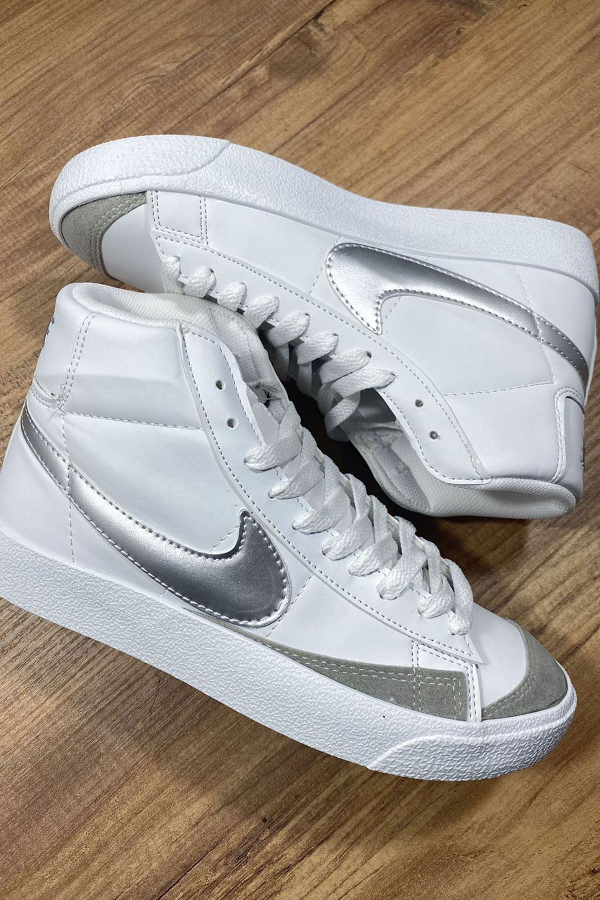 Nike Blazer Beyaz Gümüş