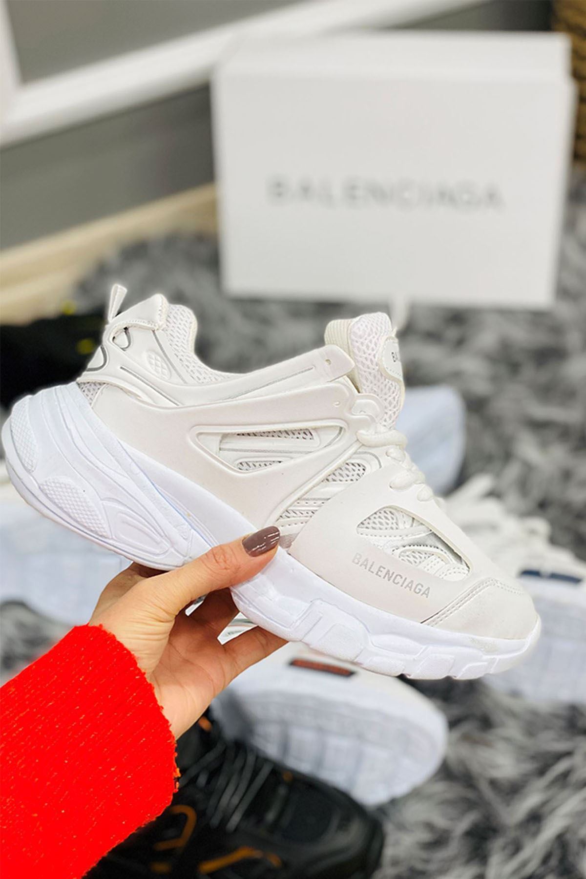 Balenciaga Track Full Beyaz En Uygun Fiyatlar ile Aleynaninayakkabilari da Hemen ncele Aleynan n Ayakkab lari