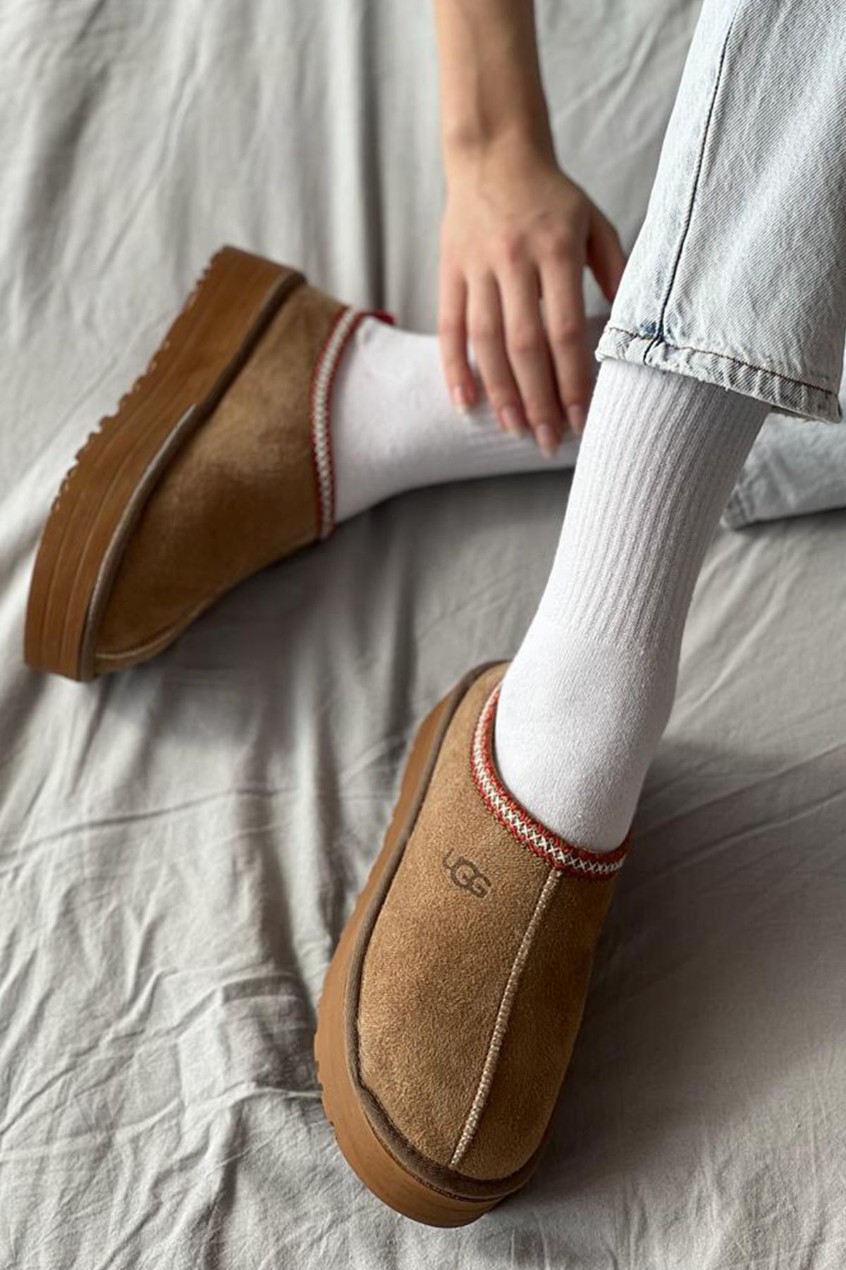 UGG Gondol Terlik Taba