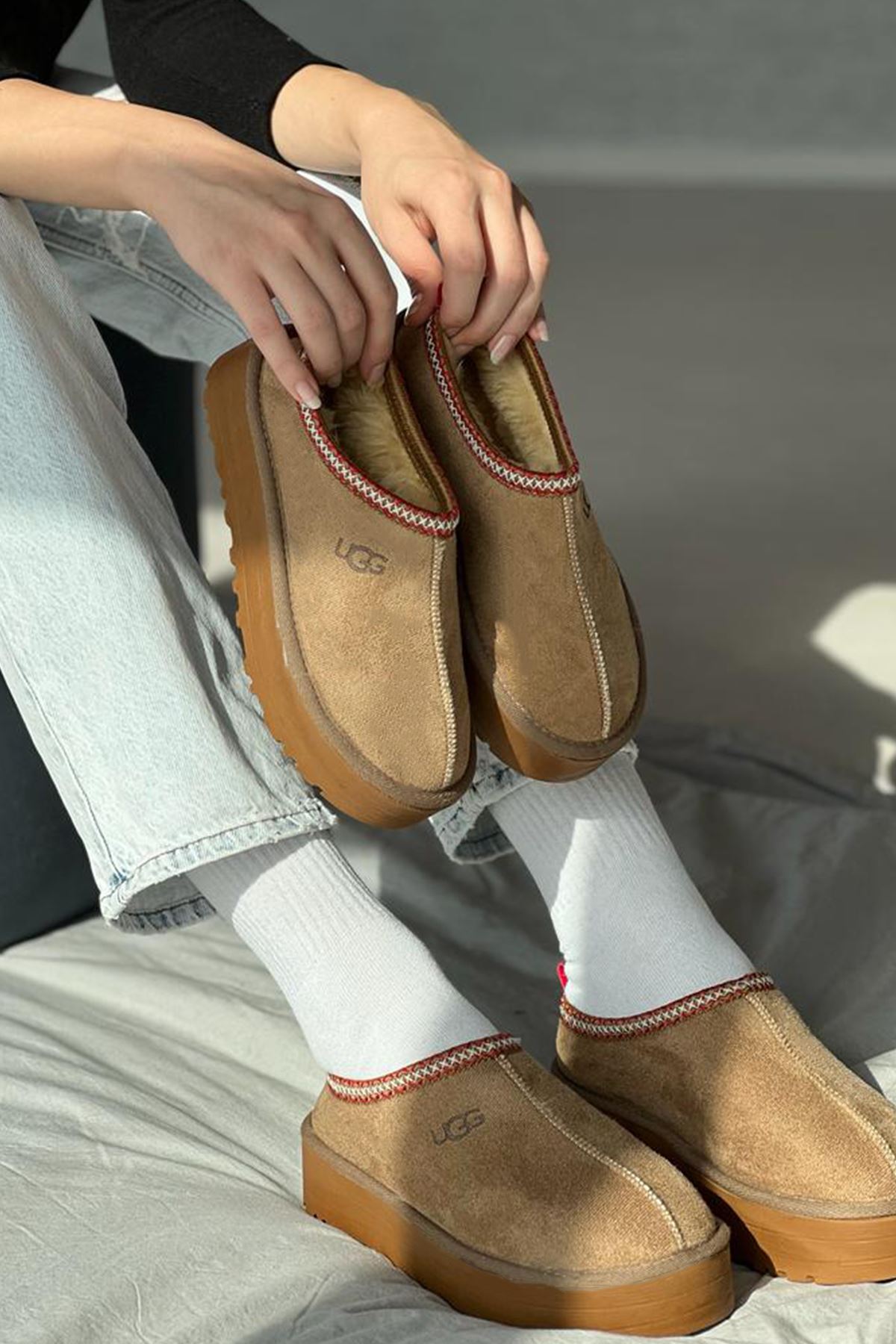 UGG Gondol Terlik Vizon 