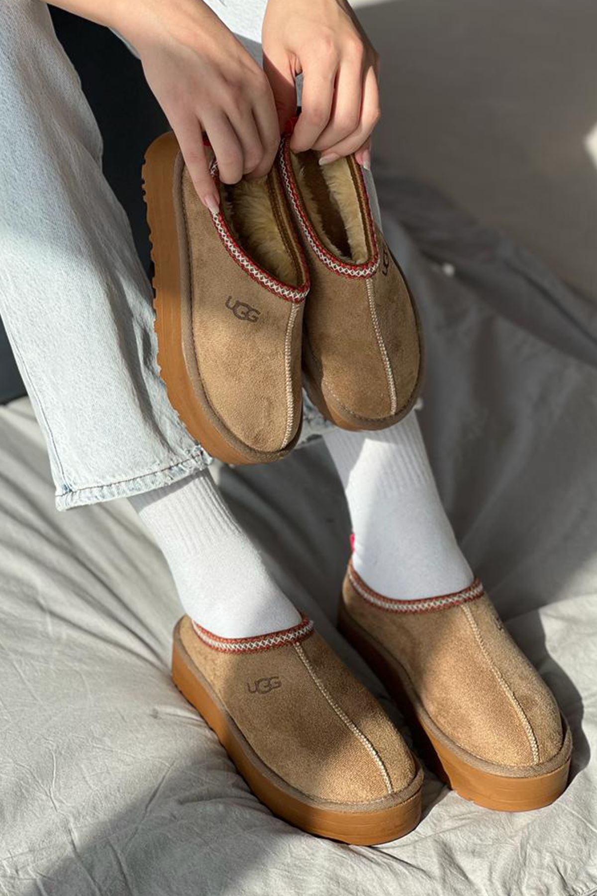 UGG Gondol Terlik Vizon 