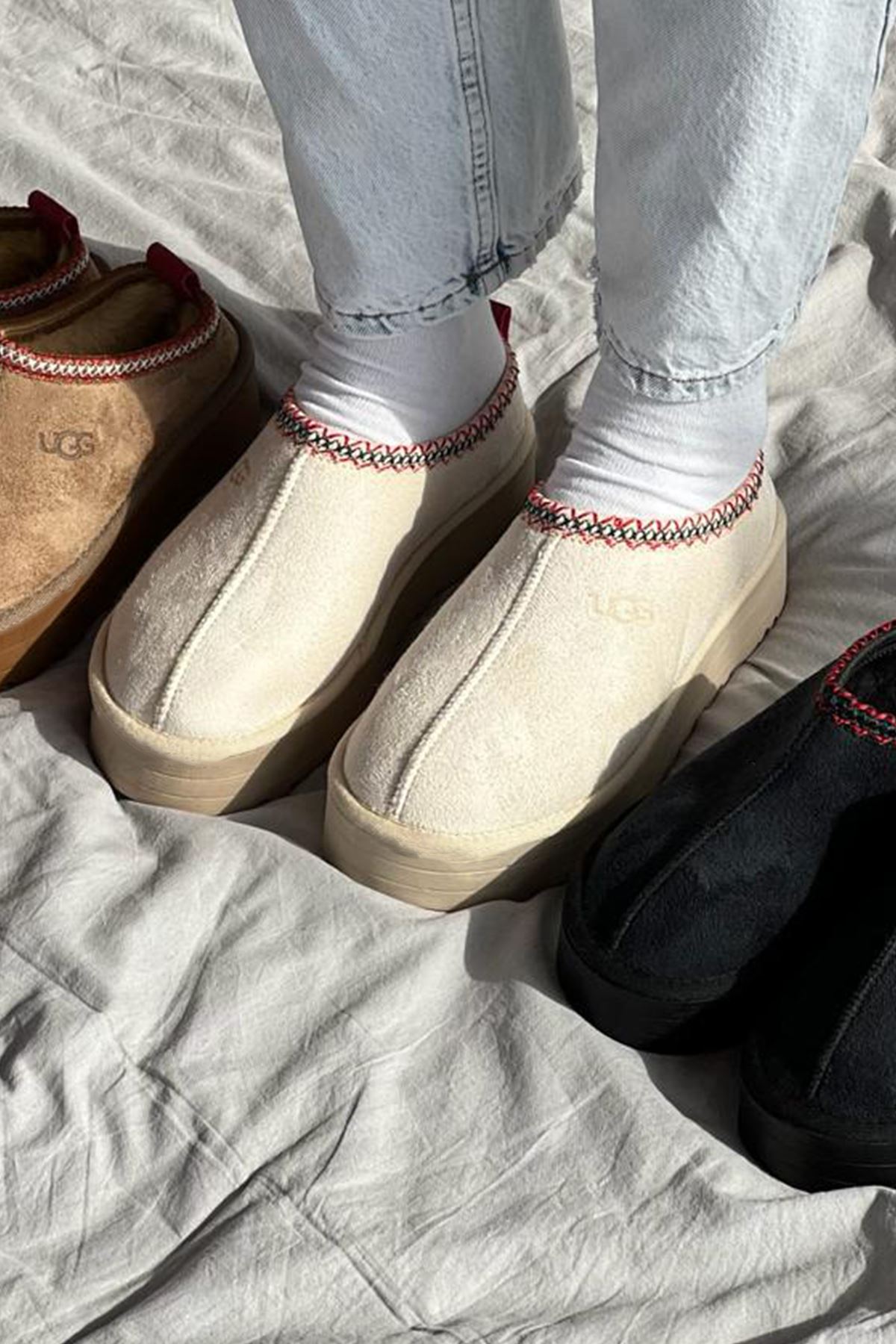 UGG Gondol Terlik Bej 