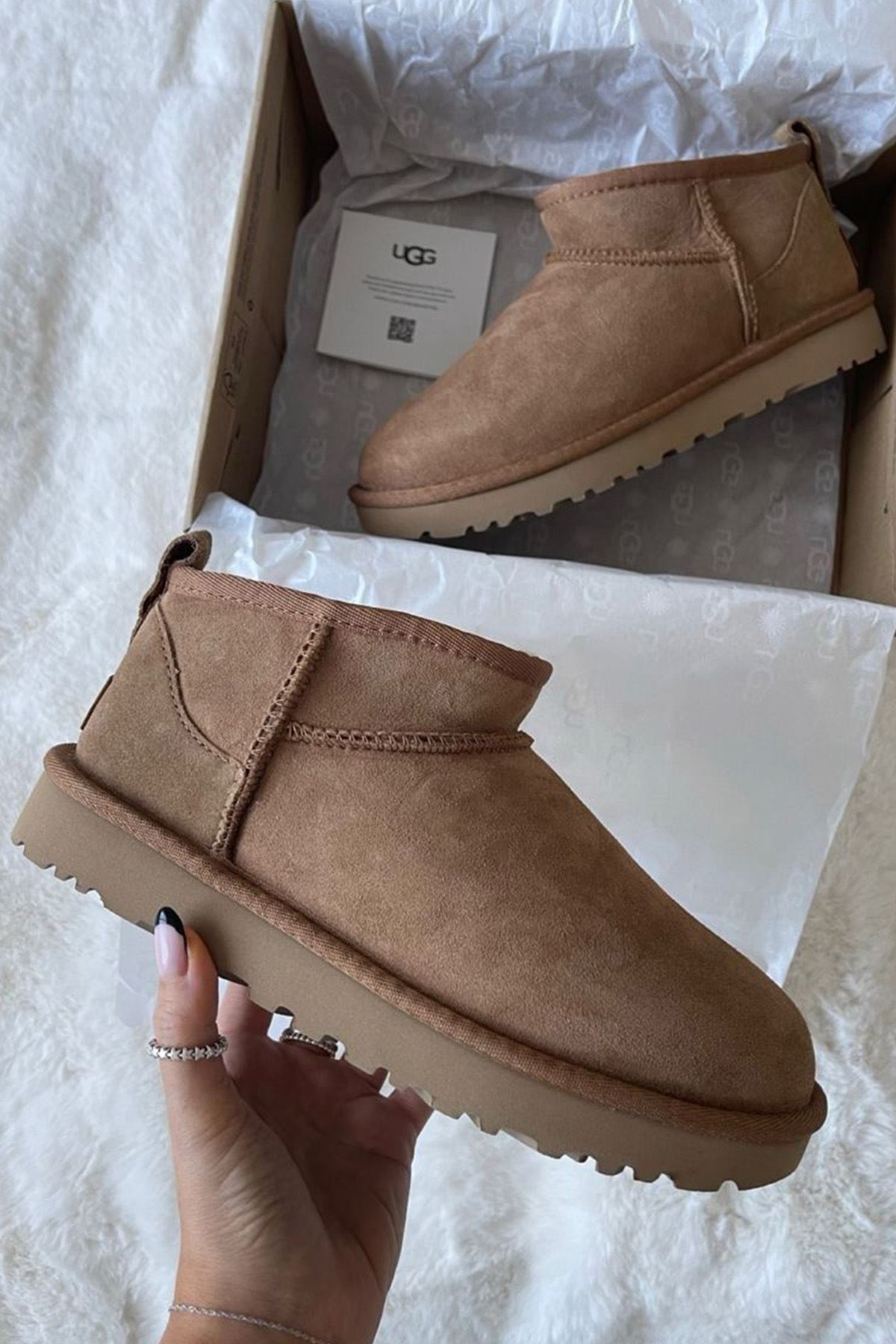 UGG Ultra Mini Vizon Bot En Uygun Fiyatlar ile
