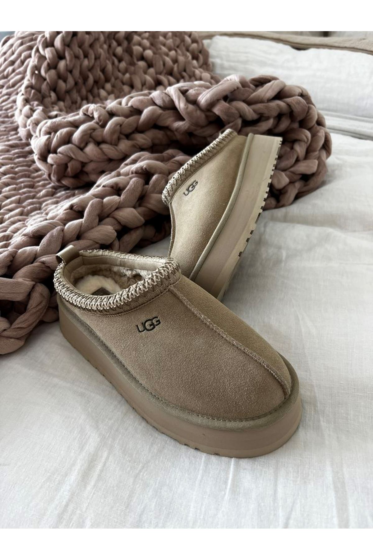 UGG Gondol Terlik Koyu Vizon