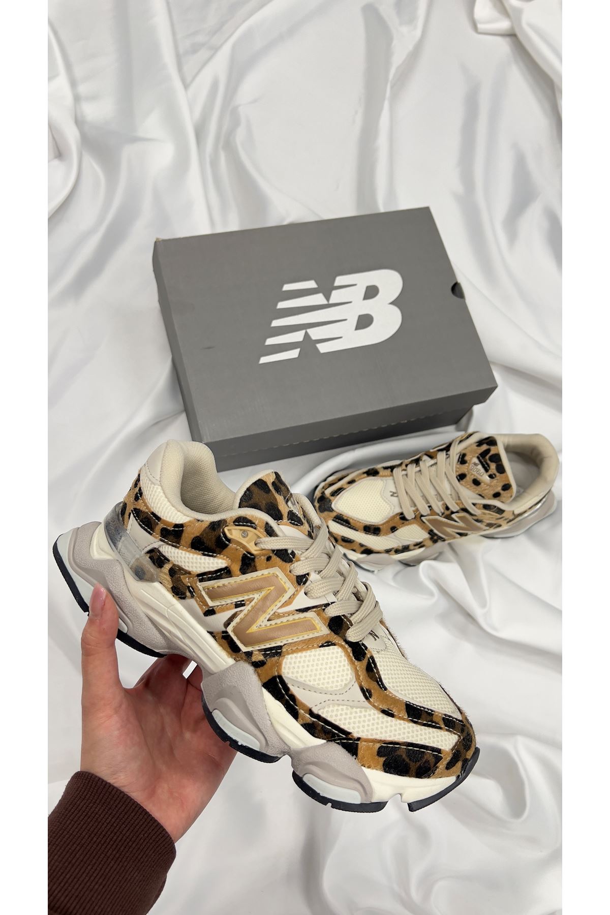 New Balance 9060 Leopar