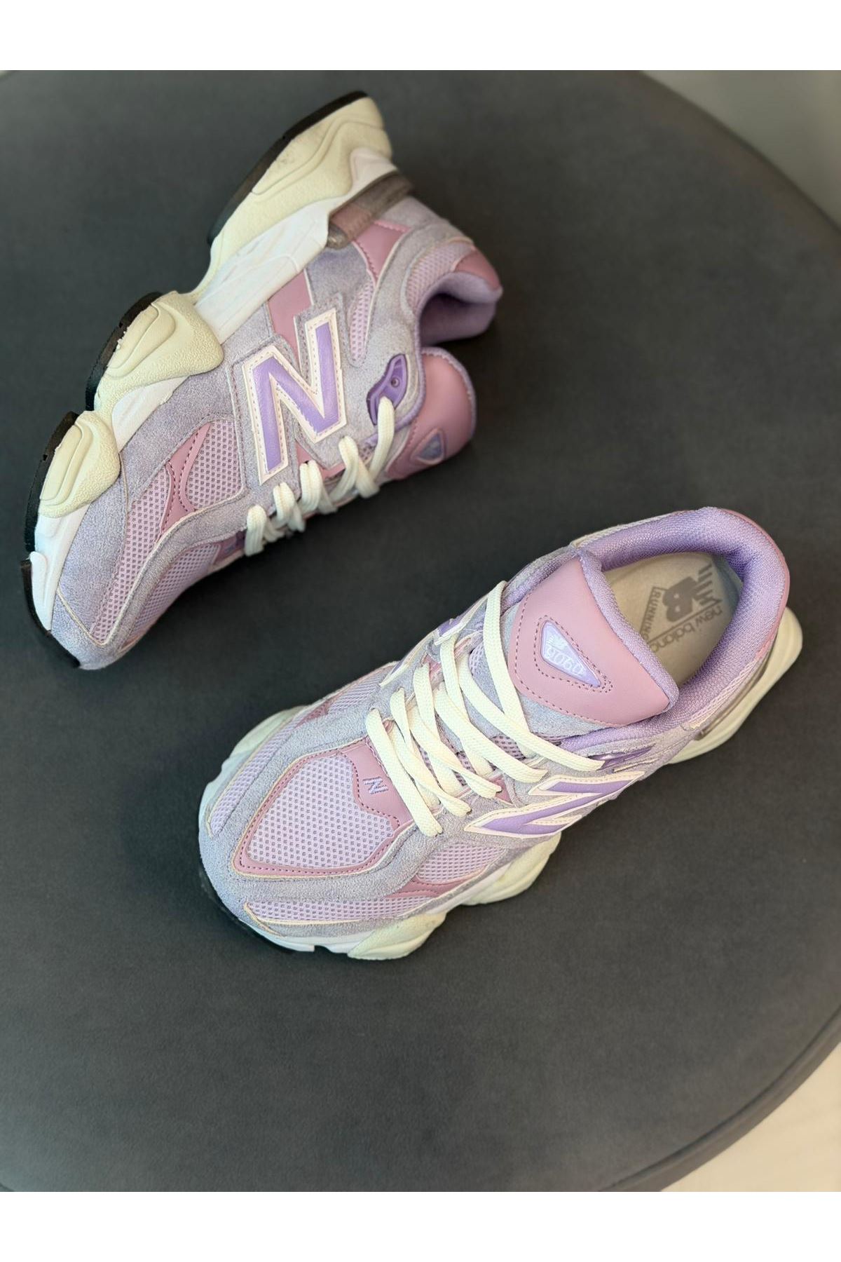 New Balance 9060 Lila