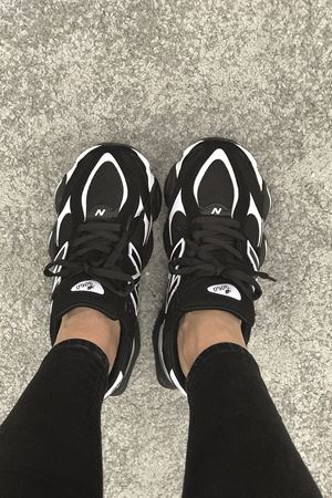 New balance 9060 Siyah Beyaz