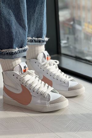 Nike Jumbo Beyaz Pudra Spor Ayakkabı