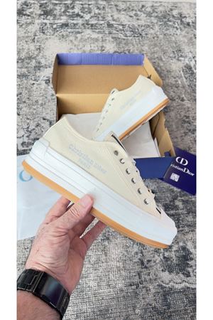 Christian Dior Bej Sneaker