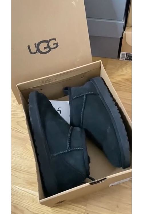 UGG Ultra Mini Siyah