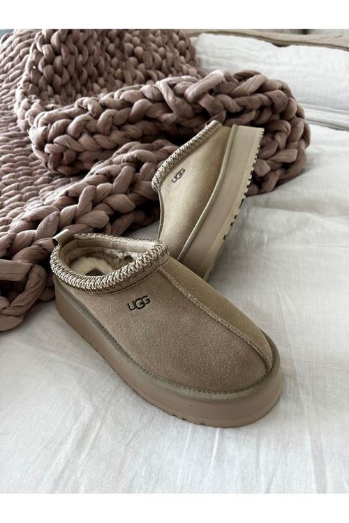 UGG Gondol Koyu Vizon Model Bot 